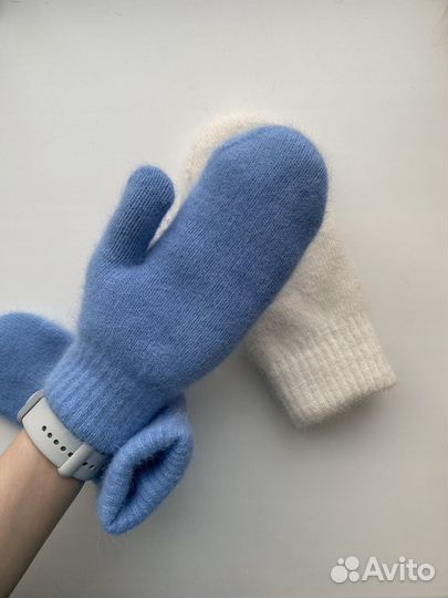 Варежки женские