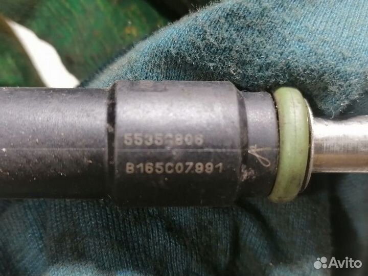 Форсунка двигателя Chevrolet Cruze 2009-2016