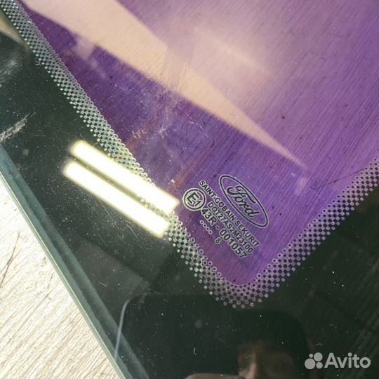 Форточка правая Ford Focus 2 shdb