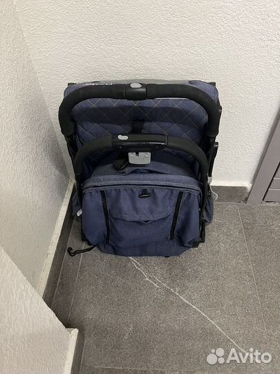 Коляска прогулочная farfello