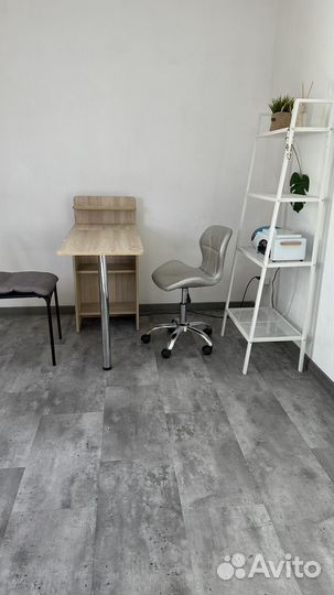 Рабочий кабинет под маникюр