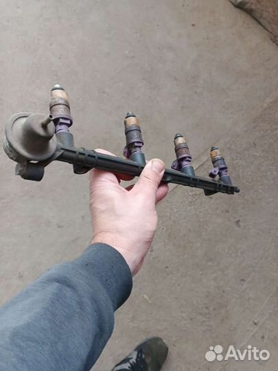 Форсуночная рампа Газель,Волга мотор 406,405,409