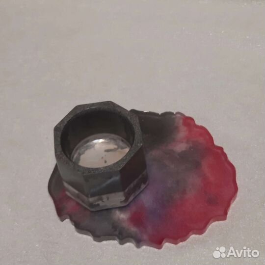 Подсвечник с подставкой