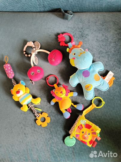 Игрушки для малышей пакетом