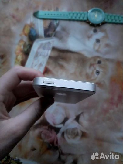 Телефон iPhone 5s