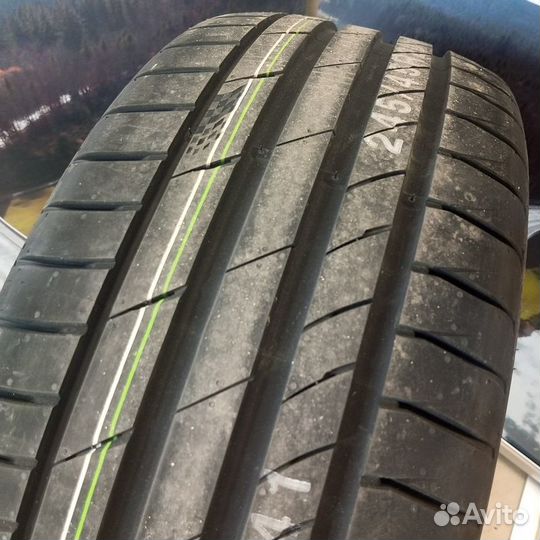 Kumho Ecsta PS71 225/35 R20 90Y