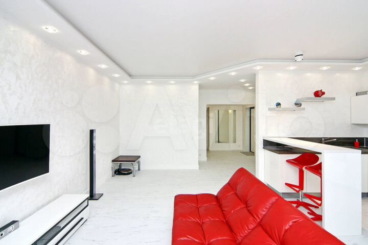 2-к. квартира, 70 м², 8/12 эт.