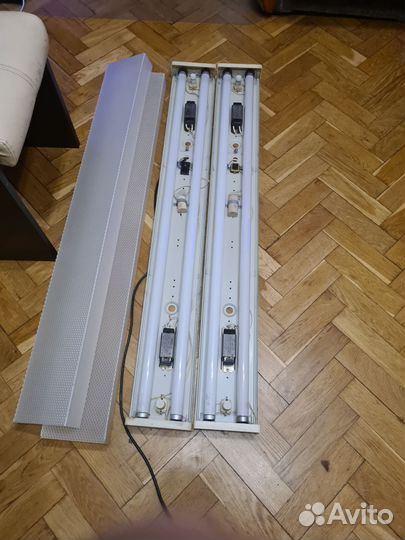 Люминисцентные светильники 2шт. 40Вт. (Новый)