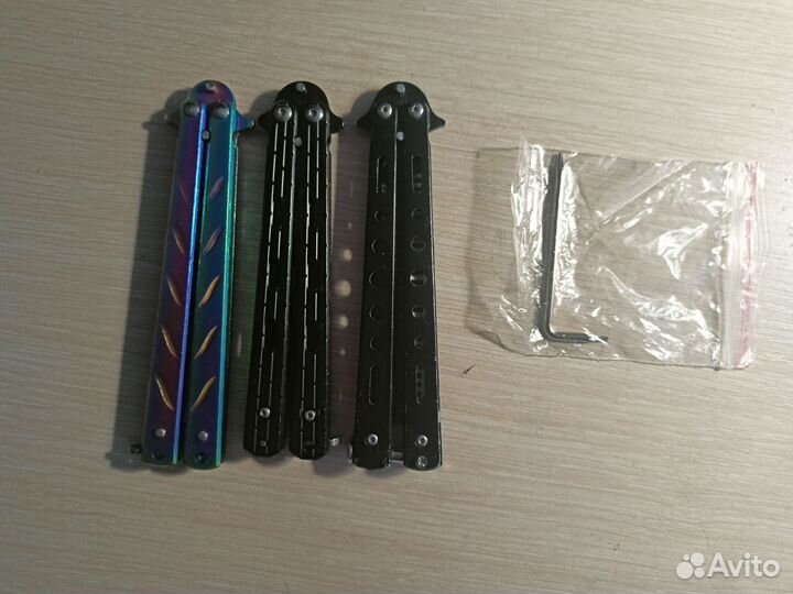 Игрушечные ножи бабочки