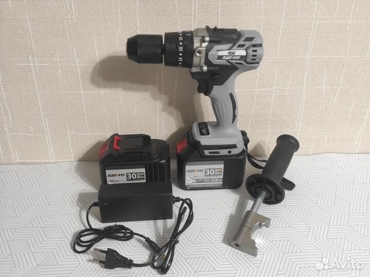 Шуруповерт Nanwei 2 акб (Ледоруб)