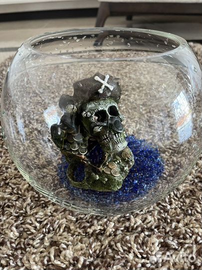 Аквариум маленький с декором