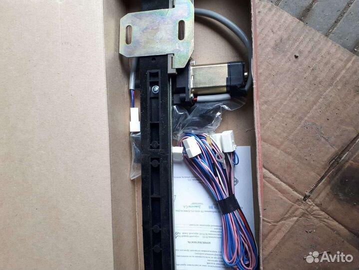Электростеклоподъемник праый ваз 2110 LADA приора