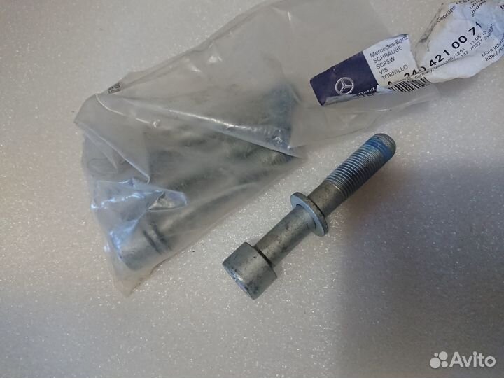 Болт тормозного механизма мерседес W240 Maybach