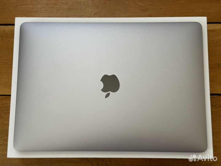 MacBook Pro 13 touch bar идеал