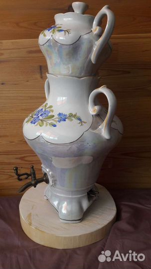 Фарфоровый чайник