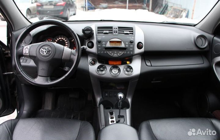 Toyota RAV4 2.0 AT, 2007, 120 000 км