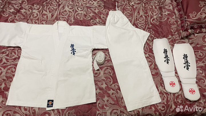 Кимоно и защита голеней карате киокушинкай 140