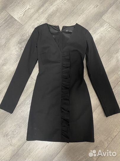 Платье zara черное мини