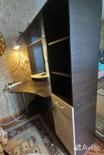 Компьютерный стол большой