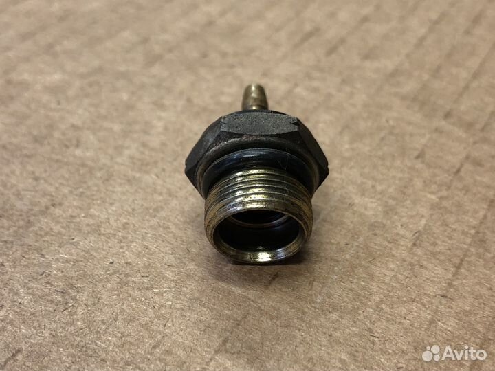 Датчик давления насоса гур Мицубиси Каризма