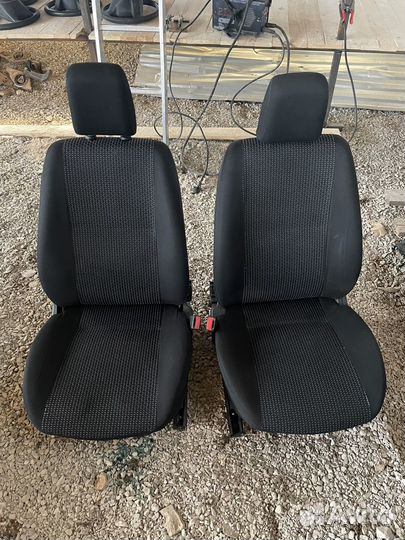 Комплекты сидений Гранта