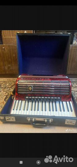 Аккордеон weltmeister consona