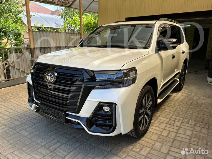 Рестайлинг Toyota Land Cruiser 200 Urban G0C3