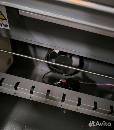 Лазерный станок CO2