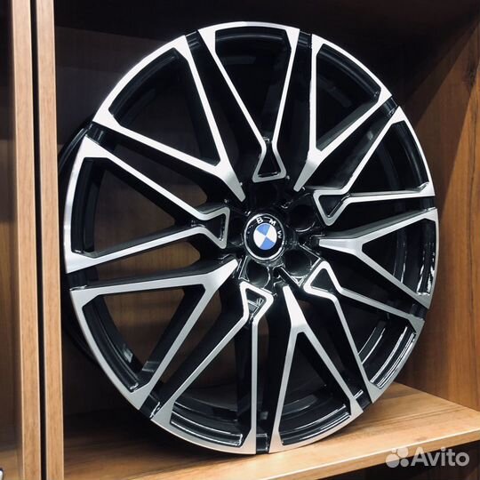 Диски для BMW G05 818 style R21 5x112
