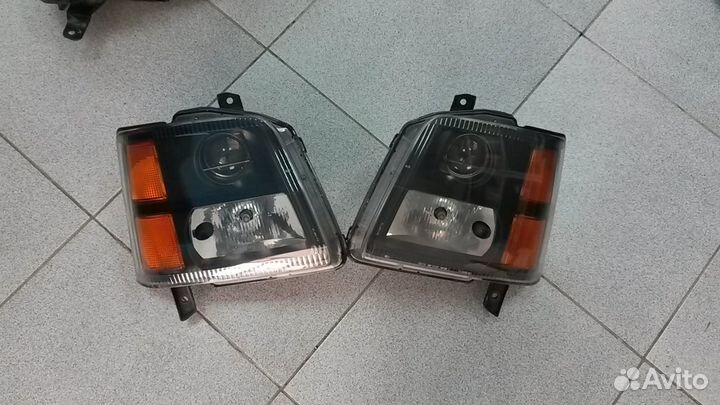 Фара левая, правая на suzuki wagon R MC21S