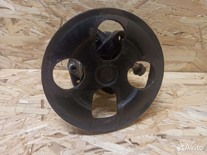 Насос гур Mitsubishi Carisma