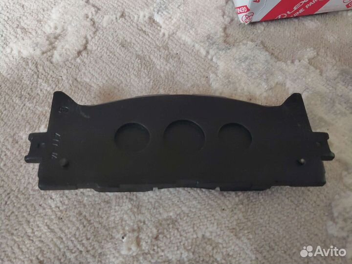 Тормозные колодки передние toyota camry 40,50,55