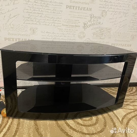 Тумба под телевизор