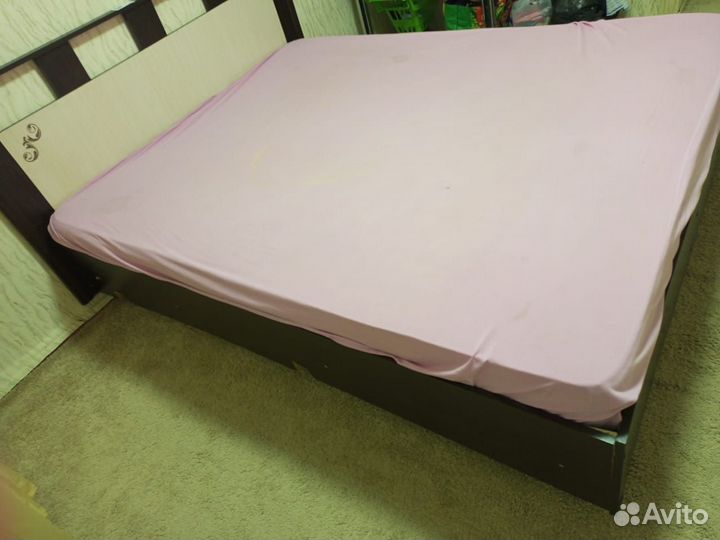 Кровать с матрасом бу