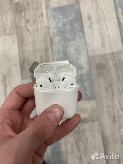 Airpods 2