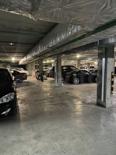 Машиноместо