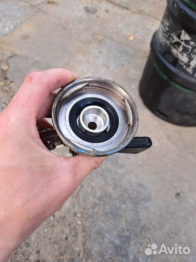 Пивные кеги 50 л б/у, и 2заборные головы,1 типа G