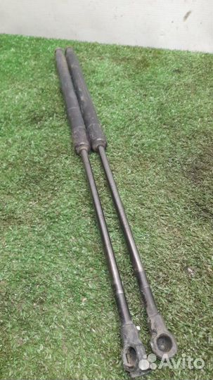 Амортизатор багажника задний Audi A3 8P 1.6 BSE