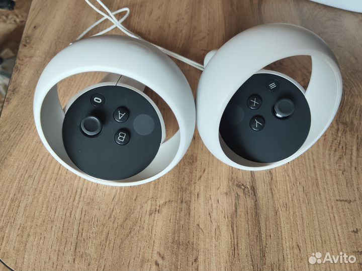 VR шлем Oculus Quest 2, 256 Gb + аксессуары