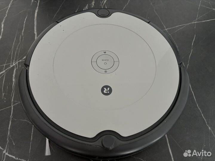 IRobot Roomba 698