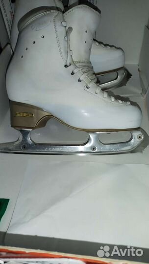 Фигурные коньки edea chorus 230