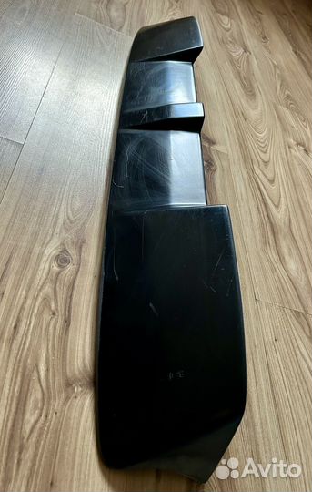 Спойлер на Ниву Тревел