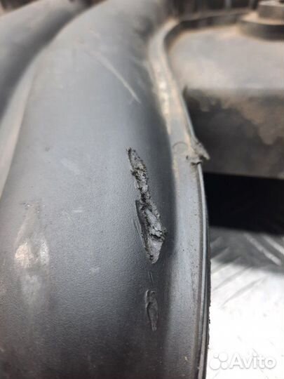 Коллектор впускной Volvo S40 седан 2.4 B5244S4