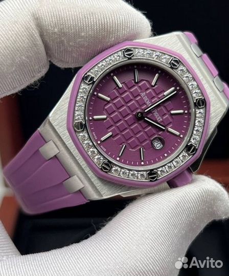 Часы женские красивые кварцевые