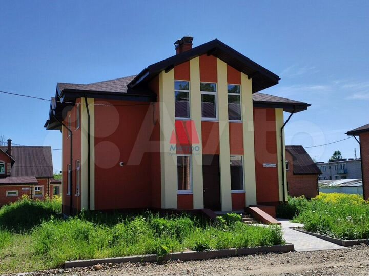 Коттедж 153,4 м² на участке 7,5 сот.