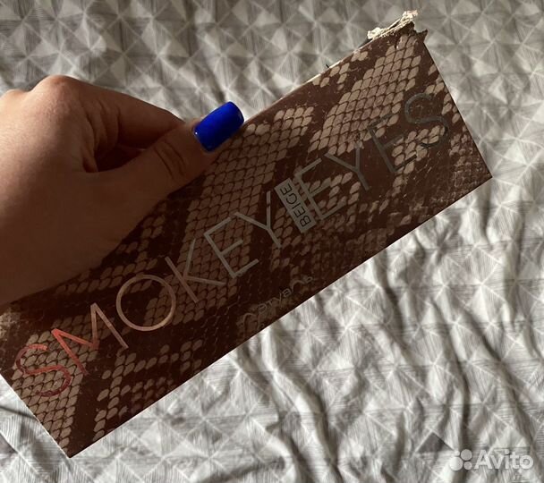 Палетка теней для век новая