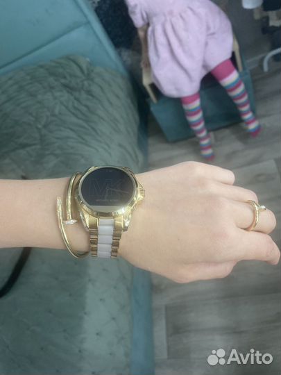 Смарт часы michael kors