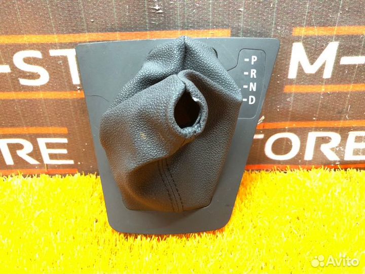 Консоль кпп Bmw X3 E83 M54B25 (256S5) 2006