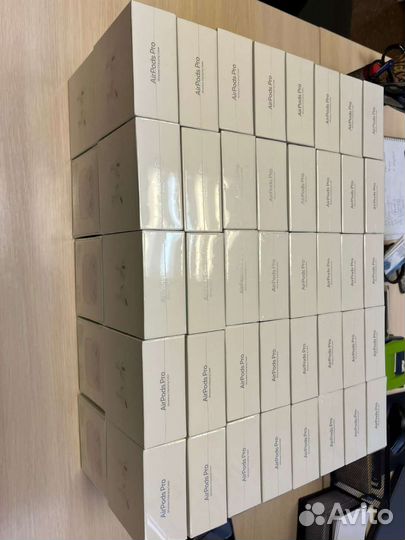 Беспроводные наушники apple airpods