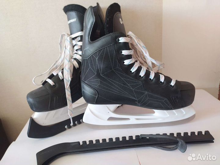 Коньки мужские 39 размер